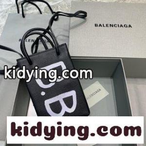 Balencia新潮から反則までのミニフォンバッグ 控えめでオシャレでおしゃれな人に欠かせない バレンシアガ コピーブランド バック 可愛い コピーkid26vKrKni