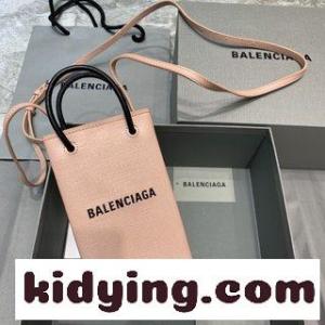 Balencia新潮から反則までのミニフォンバッグ 控えめでオシャレでおしゃれな人に欠かせない バレンシアガ コピーブランド バック 可愛い コピーkid269995Hr