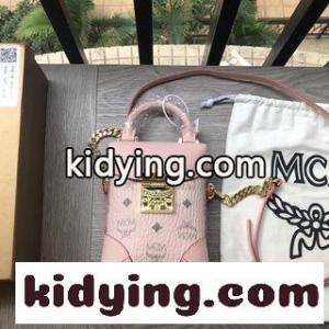 Berlinシリーズのデザインのインスピレーションはmcm コピーに由来し 旅行の理念に根ざしている エムシーエム コピー カバン コピーkid26bSPrCm