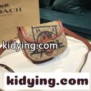 コーチ スーパーコピーバッグ 夏コピー ​coach スーパーコピー コーチ スーパーコピーの新型で 新しく発売された文芸的雰囲気のあるレトロな鞍のバッグkid26Tv4jSz