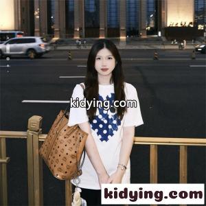 コムデギャルソン プレイ 激安 COMME des GARÇONS PLAY Tシャツ 半袖 ドットハート ビッグロゴ 個性派 グラフィック ユニセックス 快適 コットン ホワイトkidying26PPr45b
