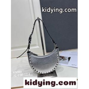ロックスタッズ ホーボー ショルダーバッグ ヴァレンティノ ブランド コピー バッグ 偽物 シルバーkid26DK59fy