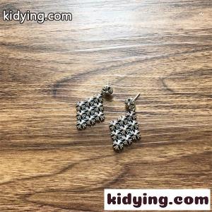ピアス レディース クロムハーツ スーパーコピー コピー CHROME hearts スーパーコピー クロスパターン 立体デザイン 個性派 モードkidying26GDmGze