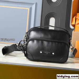 シンプルレザーバッグ LOUIS vuitton コピー メンズ クロスボディ ルイヴィトン コピー コピー 多機能ポケット ビジネスカジュアルkidying26u4ziSD