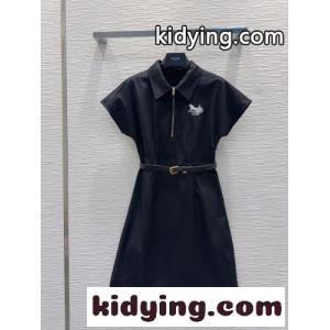 セリーヌ コピー ワンピース 偽物 ベルト付き ロゴ入り ハーフジップ 半袖ワンピースkid268r0L9D