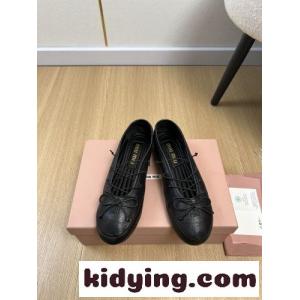 上品 可愛い ナッパレザー バレリーナ ミュウミュウ コピーブランド シューズ コピー ブラックkid26eCueWD