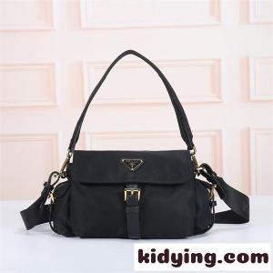 prada スーパーコピー 2026新品☆☆プラダ スーパーコピーメッセンジャーバッグコピーメンズファッション収納性抜群kidying26ae09Tn