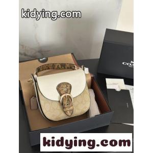 コーチ コピー バッグ 偽物 おしゃれ シグネチャー柄 レザー ショルダーバッグkid268LDCau