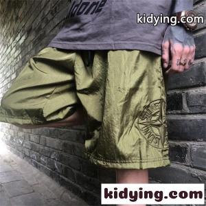 カーキ ナイロンショーツ Stone Island ロゴパッチ ストーンアイランド コピー ワイドシルエット ドローコード 半ズボンkidying26ie4r4b