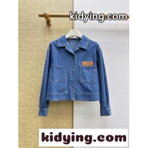 レザーパッチ クロップド デニムジャケット フェンディ ブランド コピー ジャケット 偽物 ブルゾンkid26aGv8ve