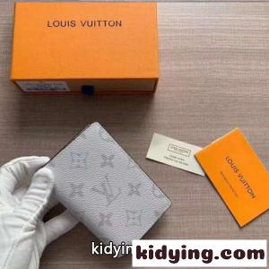 2026新作 LOUIS vuitton コピーブランド ルイヴィトン コピーブランド コピー モノグラム 二つ折り財布 メンズ レディース ホワイト コンパクトウォレット カード収納kidying269XPD0j