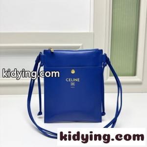 上品 シンプル セリーヌ コピー バッグ コピー フラットショルダーバッグ ブルーkid26ra8Tfm