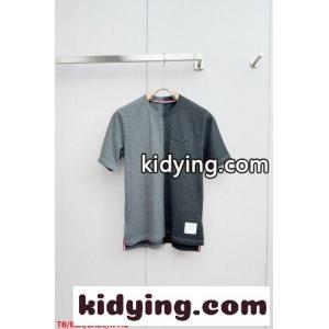 目を引く 配色 切り替え 半袖Tシャツ トムブラウン スーパーコピー Tシャツ コピー クルーネックkid26T5jGnu