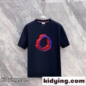 moncler スーパーコピー モンクレール スーパーコピー コピー 半袖Tシャツ ダイナミックロゴ リンググラフィック コーデ主役級 注目セレクトkidying26ieauqC