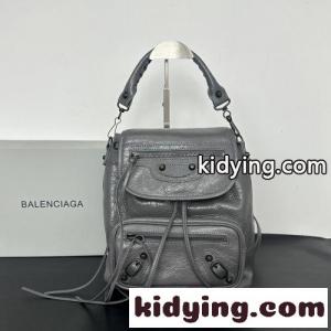 バレンシアガ コピー バッグ 偽物 スタイリッシュ 2WAY バックパック グレーkid26CWbeau