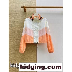 洗練された おしゃれ 配色 切り替え パーカ ルイ・ヴィトン ジャケット コピーkid26iCSXbm