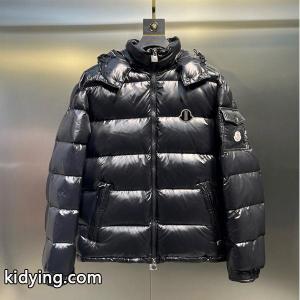 moncler コピー ブラックダウン ミニマルロゴ 秋冬シャープ モンクレール コピー スーパーコピージャケット ユニセックスkidying26zKrSre