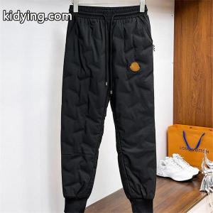 2026秋冬 ブラックダッフル 円形皮ロゴ モンクレール ブランド コピー moncler ブランド コピー スーパーコピーパンツ ユニセックス ウォーマーkidying26Wj095v