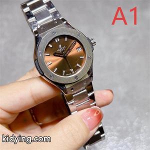 マルチカラーメタルブレス ユブロット hublot スーパーコピー コピー 時計 3 種デザイン 高品質 腕時計kidying26CS9jum