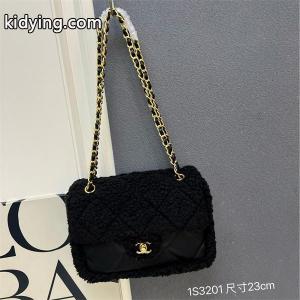 ブラックラムファー chanel ブランド コピー 菱格ロゴ シャネル ブランド コピー ショルダーバッグ スーパーコピー 1S3201 レディース エレガントkidying26muCSPv