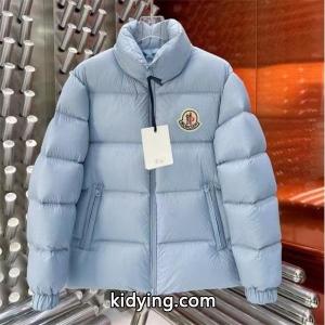 moncler コピーブランド ライトブルー立領 シンプルデザイン モンクレール コピーブランド スーパーコピー ダウンジャケット 着心地最高kidying26DiOTbm