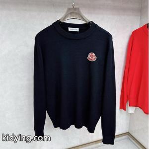 ブラック セーター moncler コピーブランド セーター 鮮明カラーロゴ 2026秋冬アクセント モンクレール コピーブランド 高品質コピートップスkidying26CSXDue
