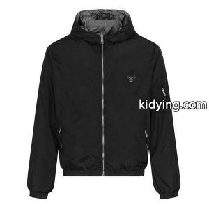 定番人気 ブラック フード付きデザイン 高品質 男女兼用 prada スーパーコピー プラダ スーパーコピー 偽物 ナイロンブルゾンkidying26L1Lv0z