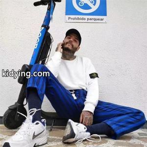 ストーンアイランド スーパーコピー スウェット シンプル 長袖 クルーネック STONE ISLANDkidying26aeGz0z