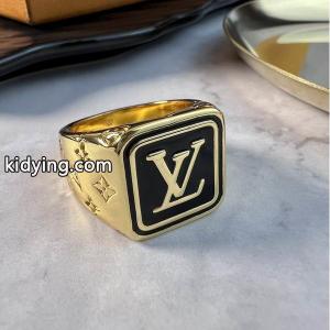 LOUIS vuitton スーパーコピー スーパーコピー ゴールドブロック ブラックエナメル 豪華 ルイヴィトン スーパーコピー メンズ指輪kidying26rGfauC