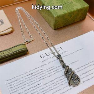 gucci スーパーコピー コピー ネックレス ブラックエナメル GGモノグラム 上品 高級 シック 売れ筋 グッチ スーパーコピーkidying26auamSz