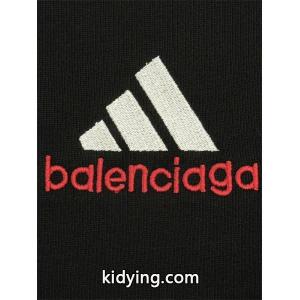 balenciaga コピー コピー 激安 バレンシアガ コピー コラボ風 ロゴフーディ パーカー メンズ レディース兼用 ブラック スポーツ カジュアル ストリート 長袖 トップスkidying26iiaSbu