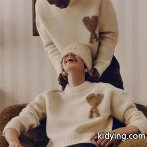 AMI PARIS スーパーコピー 高級 上品 セーター ゴールドハート ニット アミパリスkidying265XfKLb