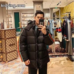 グッチ コピーブランド 偽物 サイドライン GG柄 フード付き ブラック ダウンジャケット ブランドカラー アウター gucci コピーブランドkidying26myu4Tf