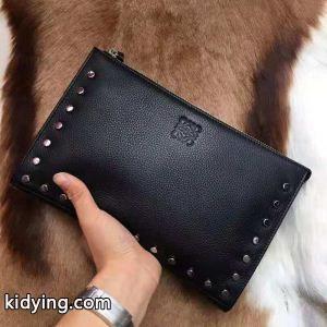 ポーチ 上品でベーシック ロエベ コピー超人気美品 loewe コピー 快適さと洗練された表情_ロエベ コピー メンズバッグ_バッグ メンズ_スーパーコピーブランド激安通販 専門店kidying26i0f8nm