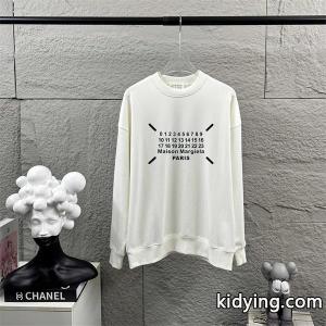 Maison Margiela 偽物 トレーナー 数字ロゴ ブラック クラシック モデル メゾンマルジェラkidying2645595D