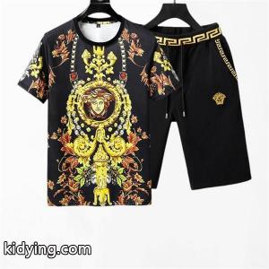 白と黒のメンズ ヴェルサーチ スーパーコピー シャツ 激安大特価爆買い versace スーパーコピー JEANS クルーネックTシャツ 半袖_ヴェルサーチ スーパーコピー versace スーパーコピー_ブランド コピー 激安(日本最大級)kidying268HD0bi