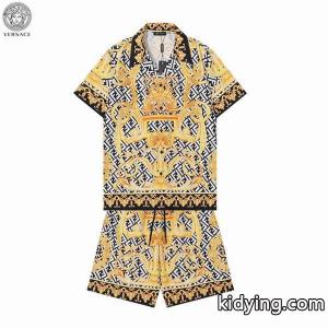 ヴェルサーチ スーパーコピー versace スーパーコピー 高級感ある 半袖Tシャツ 上下セット _ヴェルサーチ スーパーコピー versace スーパーコピー_ブランド コピー 激安(日本最大級)kidying26meqWPn