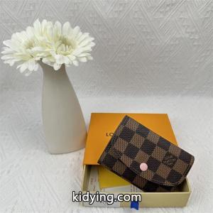 プレゼントに ルイヴィトン ブランド コピーM41939　マルチカラー 愛用できるコインケースプラ LOUIS vuitton ブランド コピー_ブランド コピー 激安(日本最大級)kidying26Tb4X5v