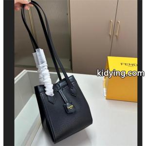 ふわふわ美品　fendi コピーブランド　フェンデイ　レディース　ショルダーバッグ　コピーチェーンストラップkidying26mC0PTr