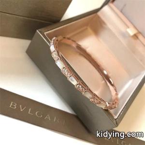 ブレスレット 秋冬おしゃれをより楽しませる ブルガリ コピー bvlgari コピー ブランド コピー 激安(日本最大級)kidying26LnOHfy