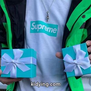 最強コラボが登場! supreme コピー × コピー tiffany シュプリーム コピー偽物半袖tシャツ キレイ目な印象に仕上がる ユニセックスkidying268XPjiC