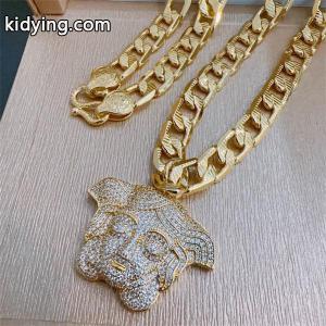 新作登場❤ヴェルサーチ コピー versace コピーネックレススーパーコピーオシャレアクセサリー激安kidying269nSP9f