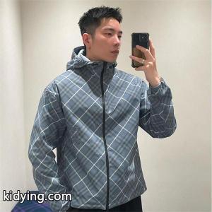 希少デザイン！2026秋冬登場 ベージュ チェックパーカー バーバリー コピー コピー burberry コピーkidying26WjyCSn
