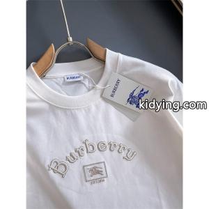 トレンド必至！バーバリー コピー コピー burberry コピー 2026秋冬 ブラック ロゴ刺繍 長袖Tシャツkidying26DOvuGb