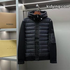 オールブラック 立体スリーブ 切替モード系 冬の注目新作 moncler スーパーコピー モンクレール スーパーコピー スーパーコピー ダウンパーカーkidying26eqaGfi