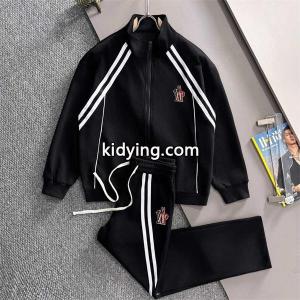 人気 ブラック ダブルライン スポーティシルエット 2026新作 モンクレール コピー スーパー コピー moncler コピー セットアップkidying26Hzeaem