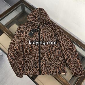 fendi コピーブランド フェンディ コピーブランド コピー 冬仕様 FF迷彩風 リバーシブル ジャケット 2026秋冬 売れ筋kidying26DqSDCm