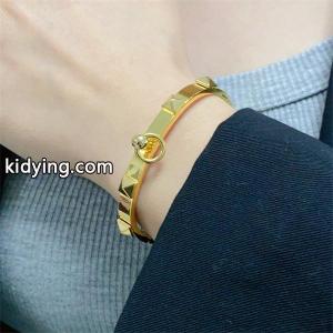 上品❤カルティエ コピーバングルコピー❤cartier コピーアクセサリー激安❤クリスマスギフト最適kidying26b8b4fy