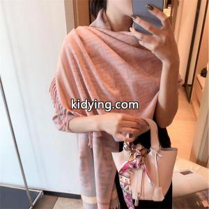 2026秋冬先取り・スウィート柔彩ストール fendi コピー フェンディ コピー スーパーコピー人気セレクトkidying269fK11n
