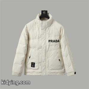 新登場 ホワイト ロゴプリントデザイン モダン 快適 prada コピー プラダ コピー スーパーコピー ダウンジャケットkidying26riuaqq